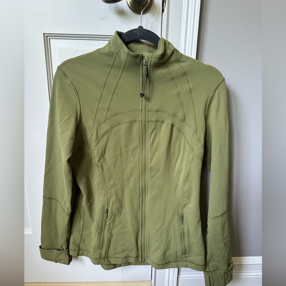 Brand new Lululemon Define Jacket Size 10